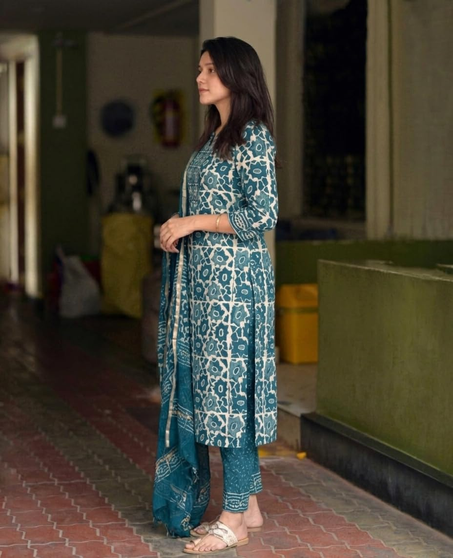 Women's Printed Kurta, Pant and Dupatta Set - Blue - Image 21