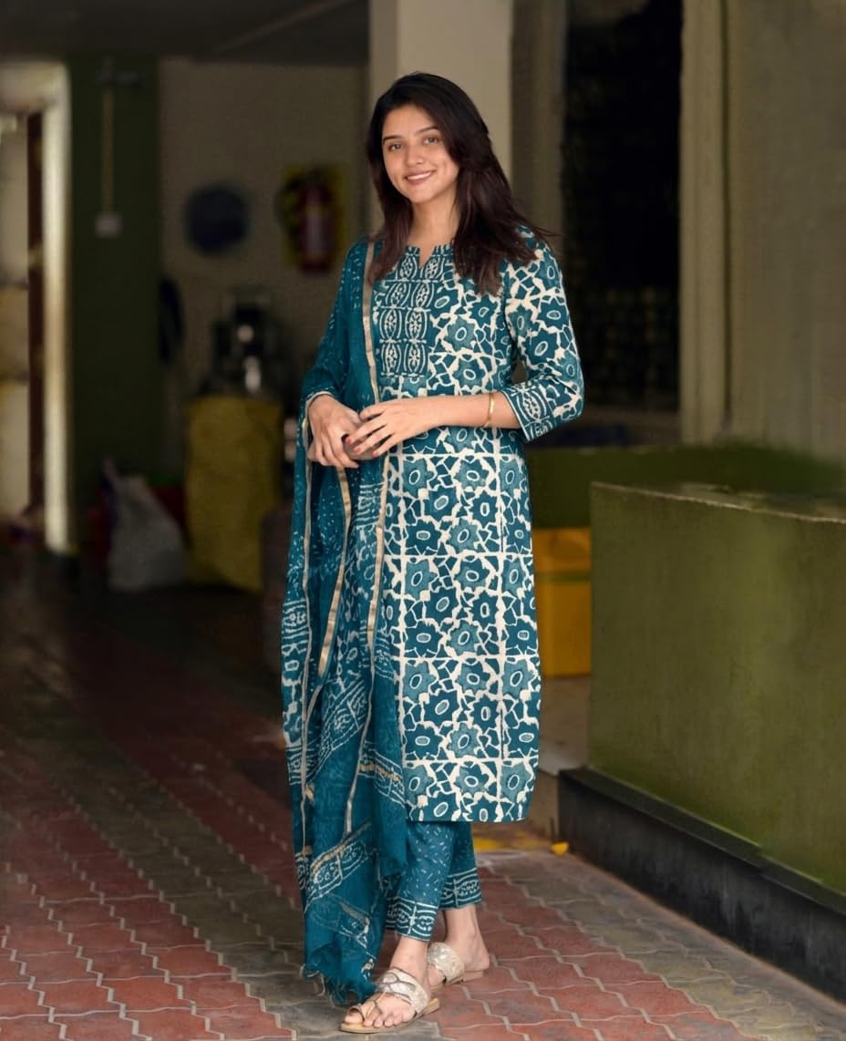 Women's Printed Kurta, Pant and Dupatta Set - Blue - Image 23