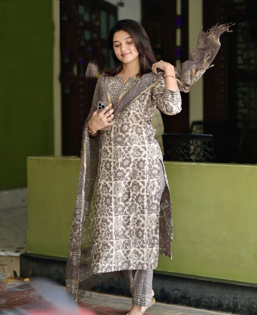 Women's Printed Kurta, Pant and Dupatta Set - Blue - Image 36