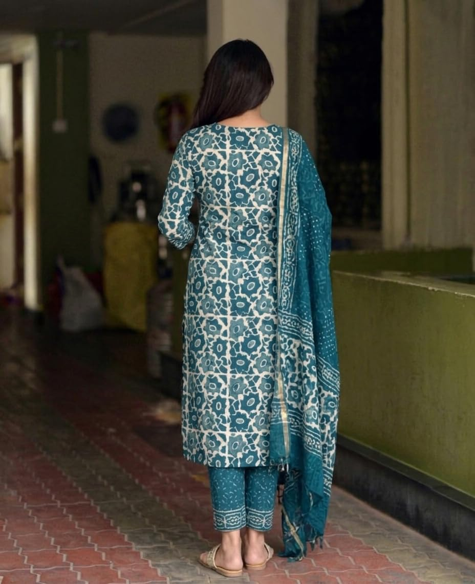 Women's Printed Kurta, Pant and Dupatta Set - Maroon - Image 22