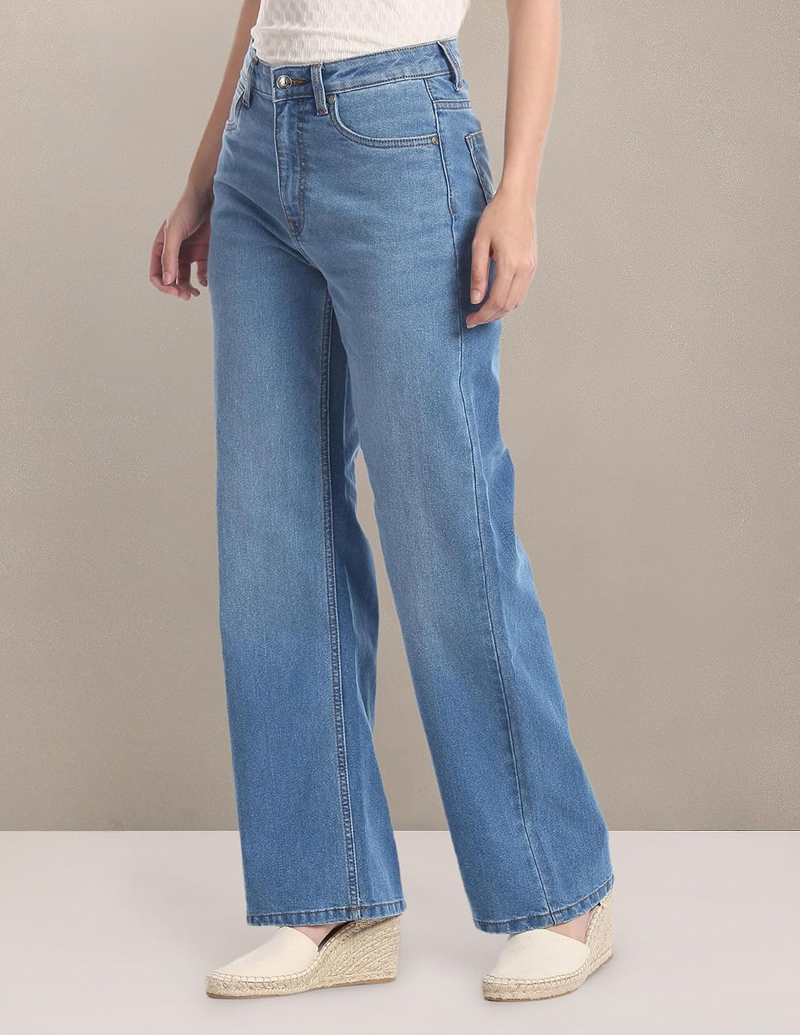 Women's Mid-Rise Wide-Leg Jeans - Blue - Image 4