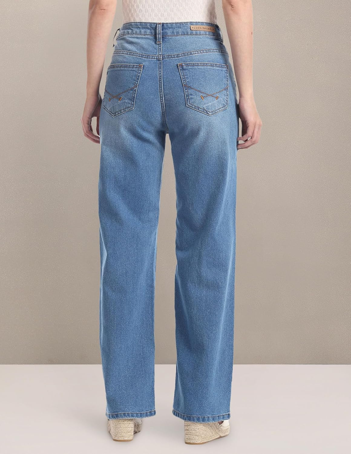 Women's Mid-Rise Wide-Leg Jeans - Blue - Image 5