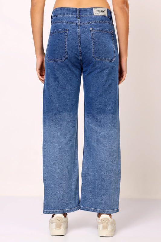 Women's Relaxed Baggy Jeans - Light Blue - Image 30